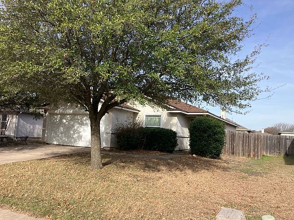 2nd image of 315 Golden Gate Dr