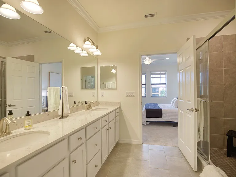 10046 Crooked Creek Dr #202 — Photo 29