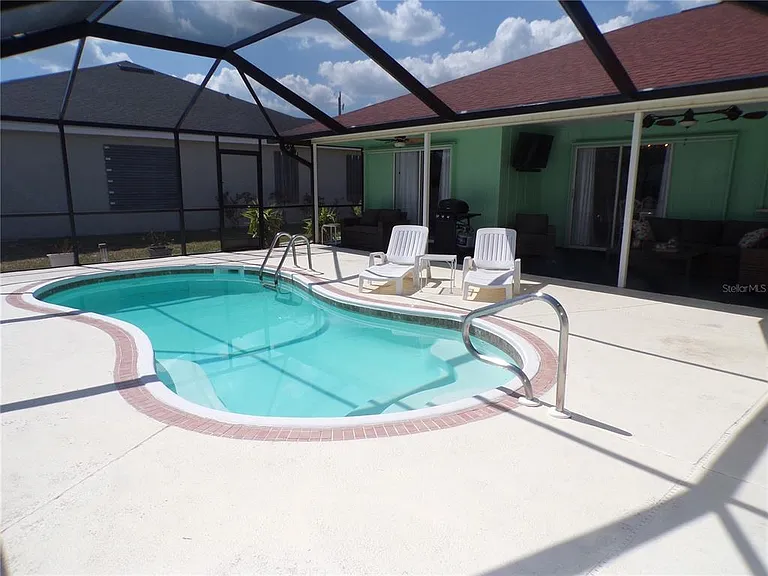 15624 Hennipen Cir — Photo 32