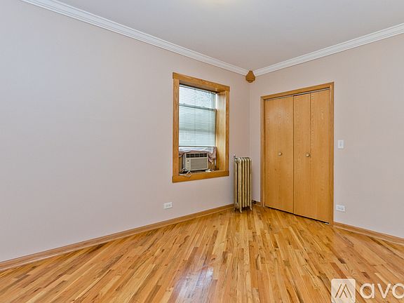 4th image of 6426 N Troy St #1