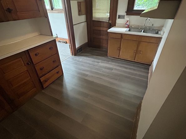 20 Lincoln Ave #22