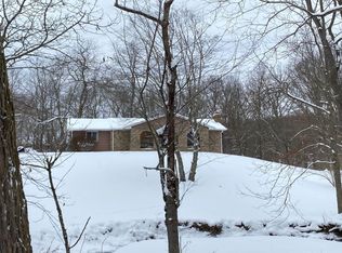 155 Five Points Rd, Burgettstown, PA 15021