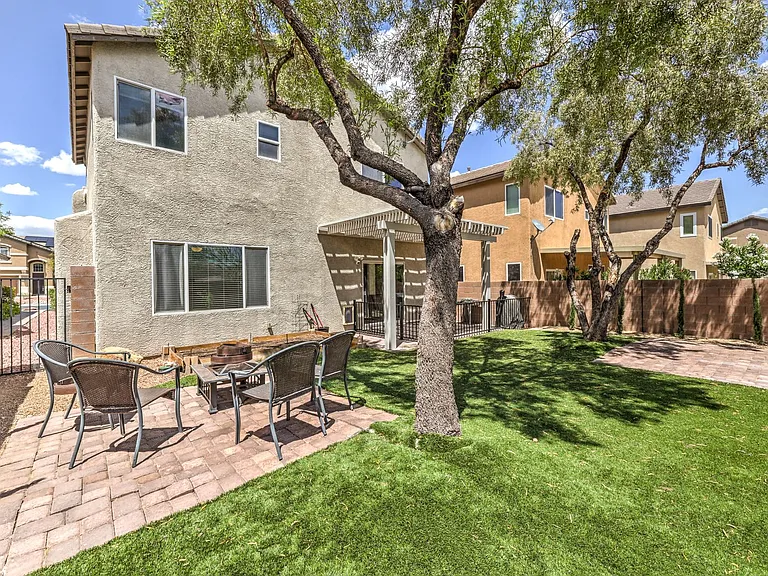 10037 Willowbrook Pond Rd — Photo 26