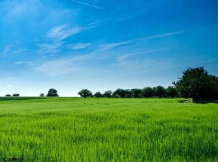 909 8th St, Hammonton, NJ 08037