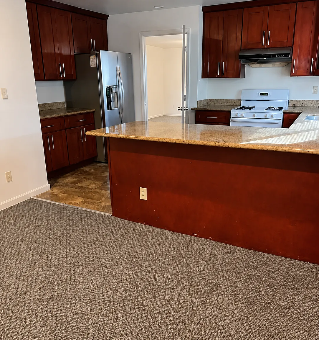 5 bed, 2178 sqft, $3,350 — Photo 4