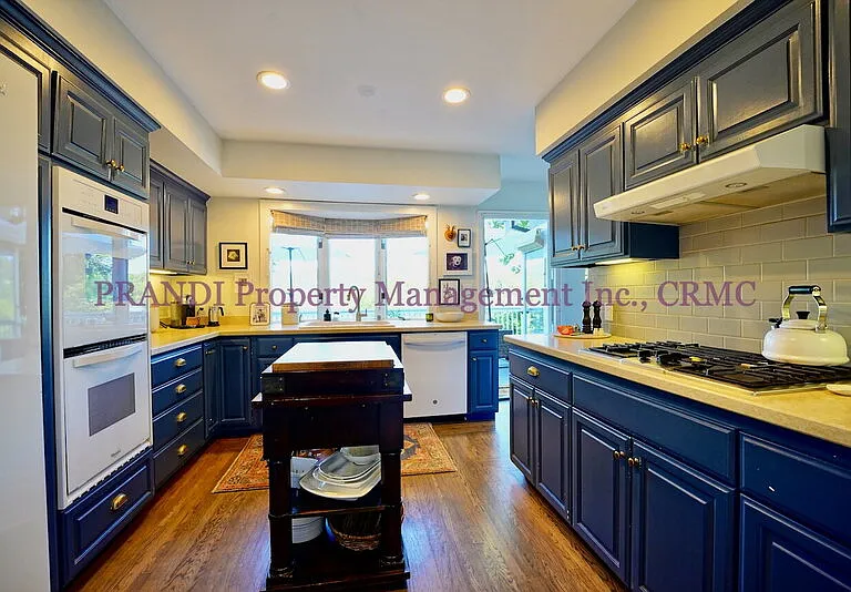 124 Prospect Ave — Photo 8