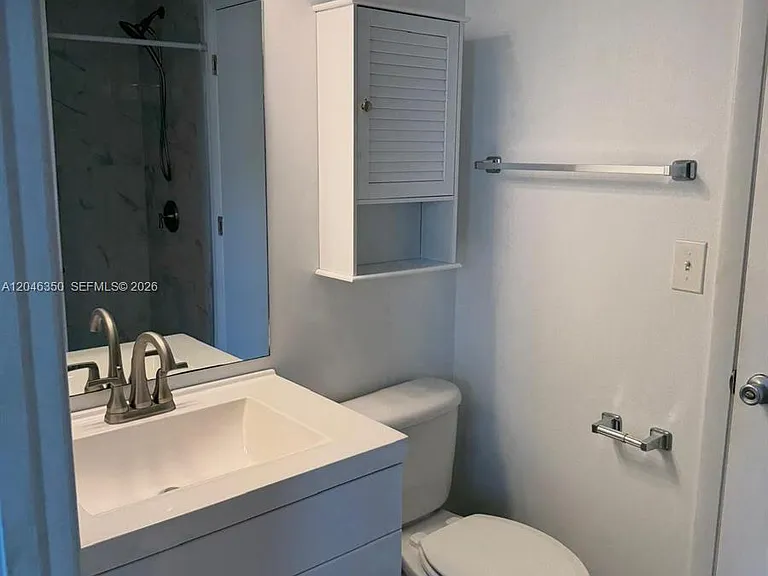 5761 Riverside Dr #304B4 — Photo 21