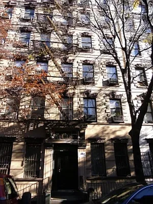 Rented by Rent Manhattan | media 2