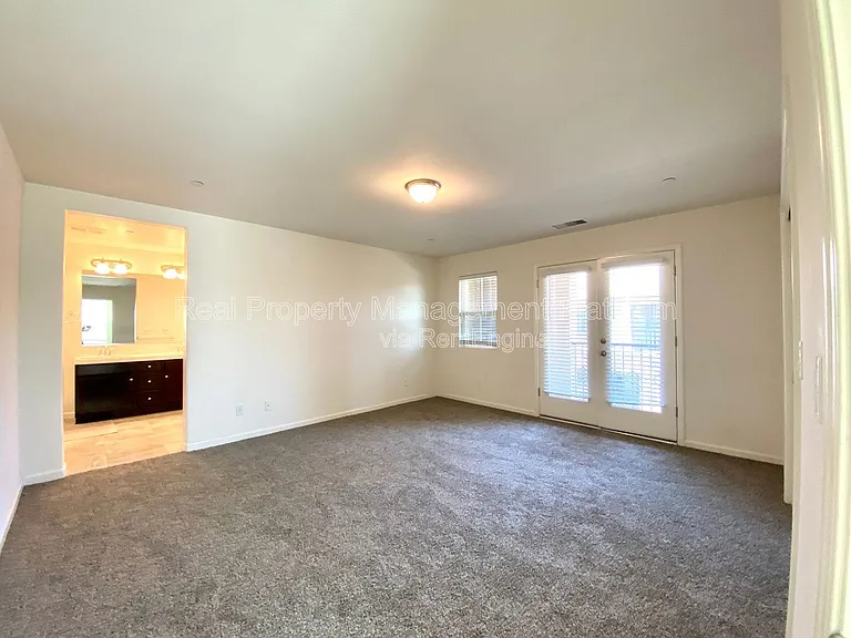 2534 Mustang Dr — Photo 7