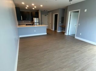 40 Pointe Pl #B1, Dover, NH 03820