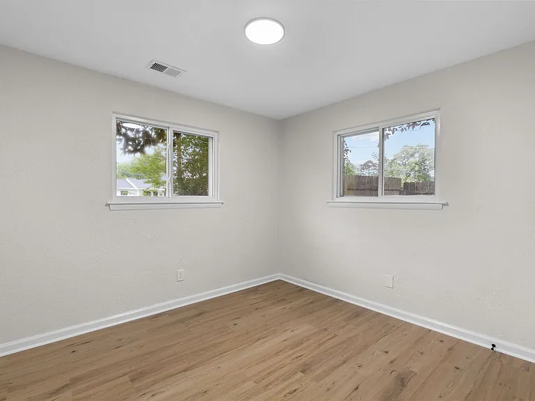412 Lineberry Rd — Photo 24