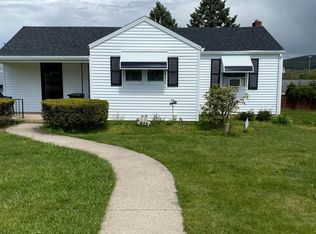 4015 Willow Grove Ave, Reading, PA 19605