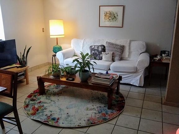 2nd image of 1435 Parker St #1