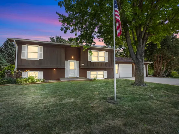 908 N Union Ave, Madison, SD 57042