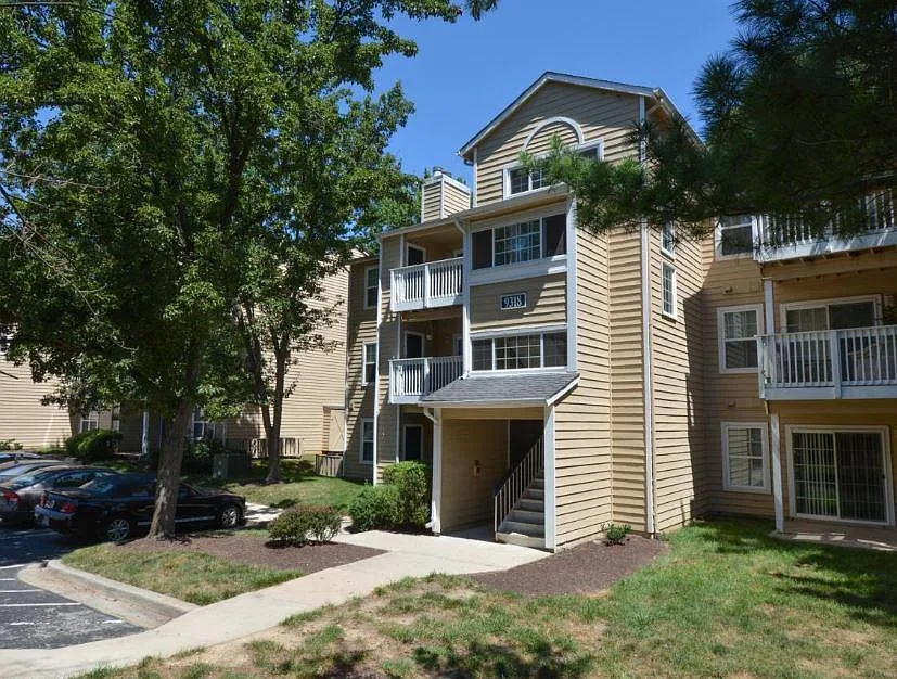 Spring House Apartments
