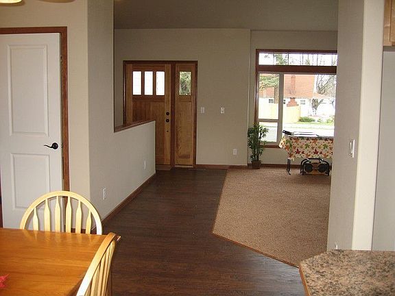 5th image of 13824 E 10th Ave