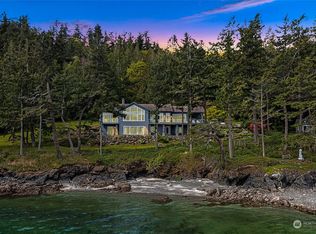 340 Raintree Ln, Eastsound, WA 98245