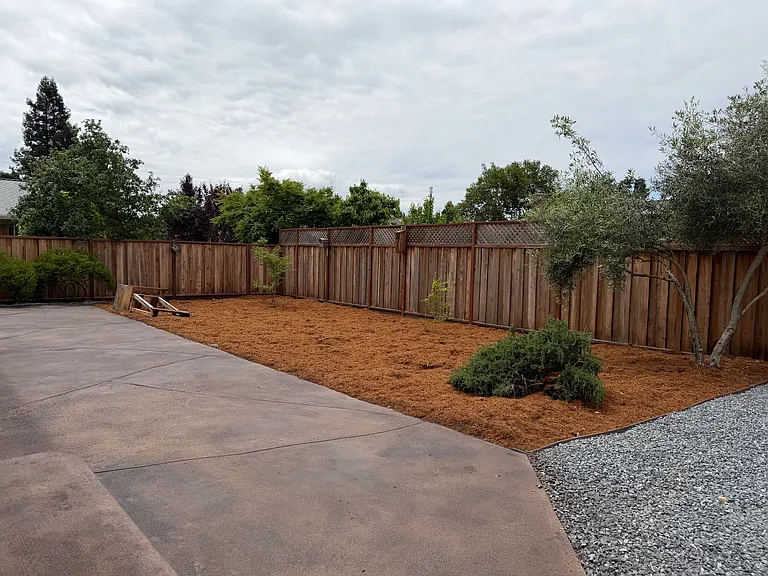 5005 Maiden Ln — Photo 18