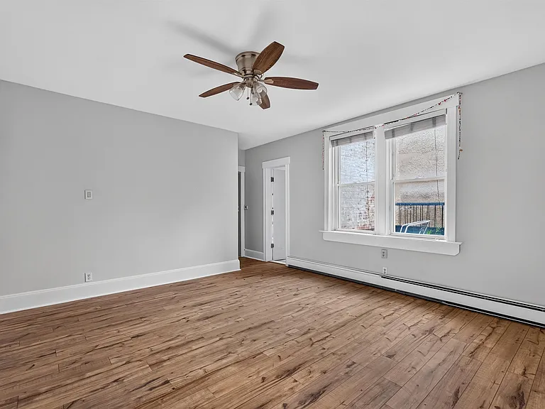 625 Washington St #2 — Photo 2