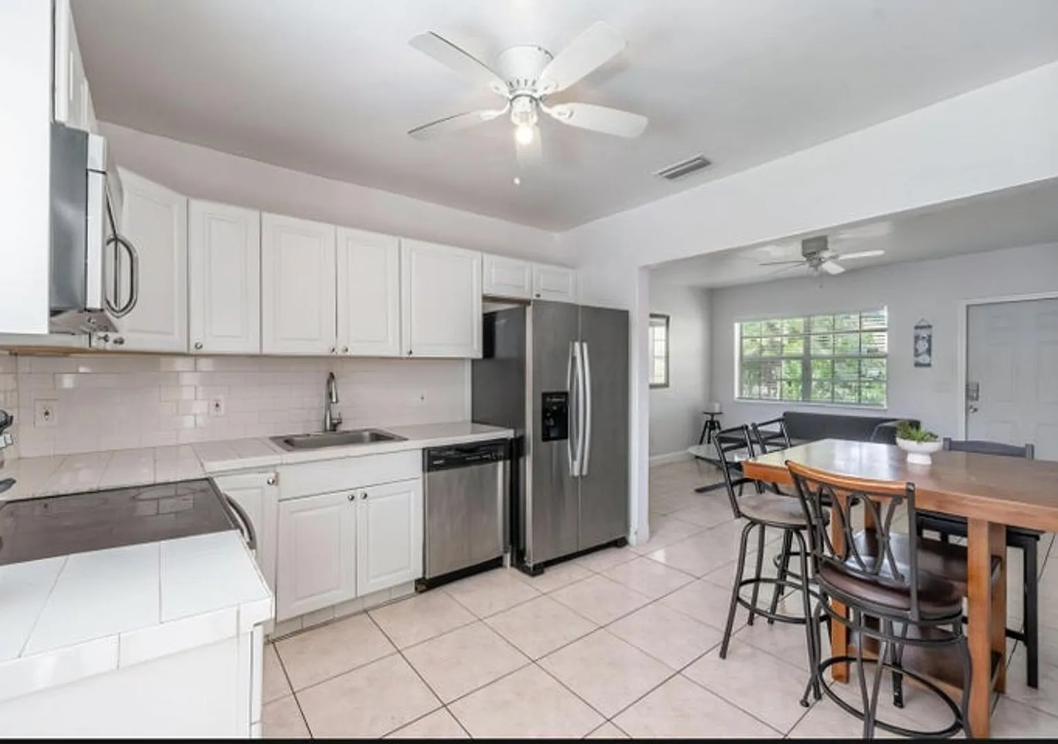 3401 SW 48TH Avenue, Hollywood, FL 33023 - 5407 — Photo 1