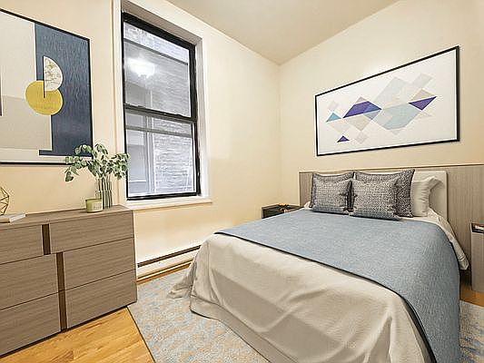 5th image of 235 W 109th St APT 1B