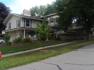 1413 30th St NW, Rochester, MN 55901