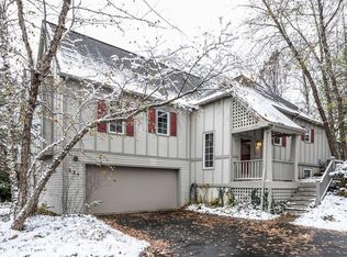 624 Ridgewood Ct, Ann Arbor, MI 48103