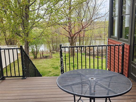 4th image of 1882 Clover Meadow Dr