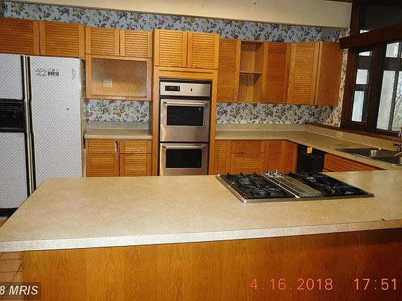 5th image of 7599 Bear Wallow Dr