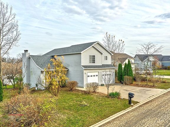 2nd image of 913 Andrew Ln