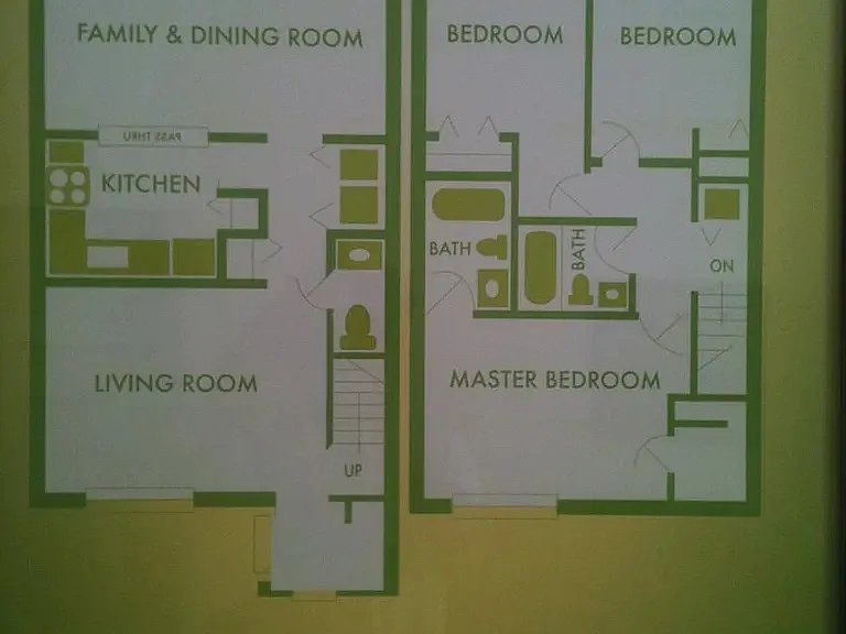 3 bed, 1360 sqft, $1,800 — Photo 2