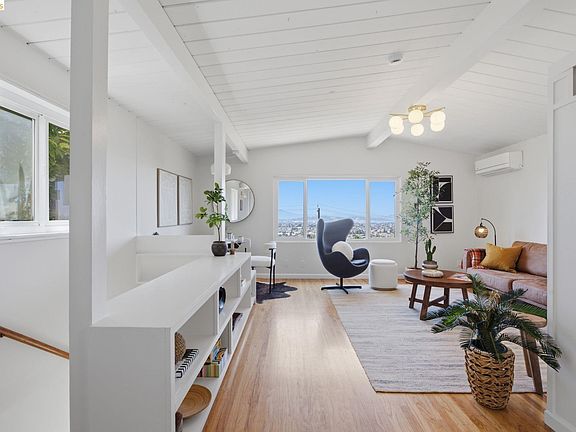 4th image of 2317 Mira Vista Dr