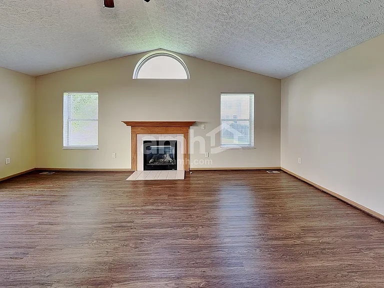 4308 Shady Meadows Dr — Photo 11