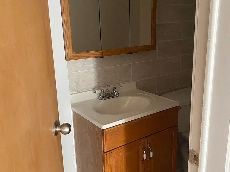 61 Pointview Rd #1 — Photo 15