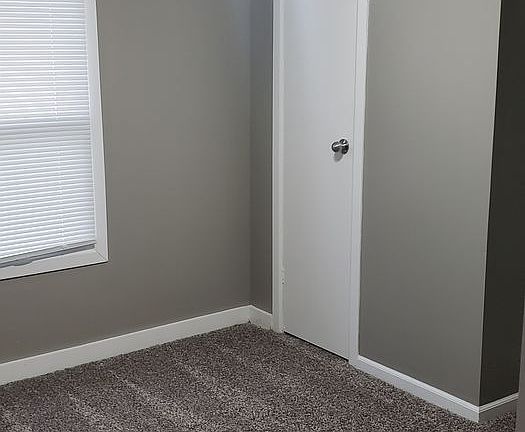 5th image of 18 Cedar Island Dr #0