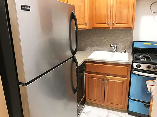 Rented by Joe Gotham LTD | media 35