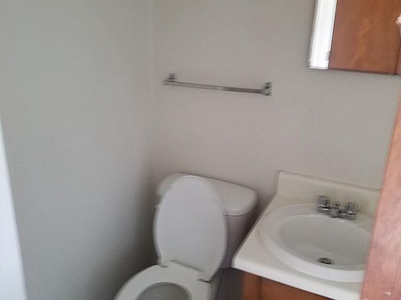 1/2 bath