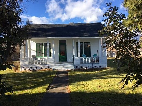 2nd image of 211 Buck St