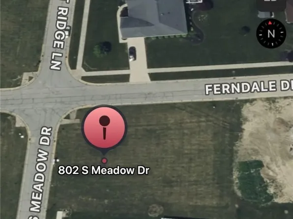 802 S Meadow Dr, Sandusky, OH 44870
