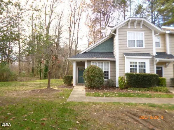 2270 Plum Frost Dr, Raleigh, NC 27603