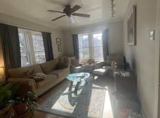 1014 W Barry Ave #2, Chicago, IL 60657