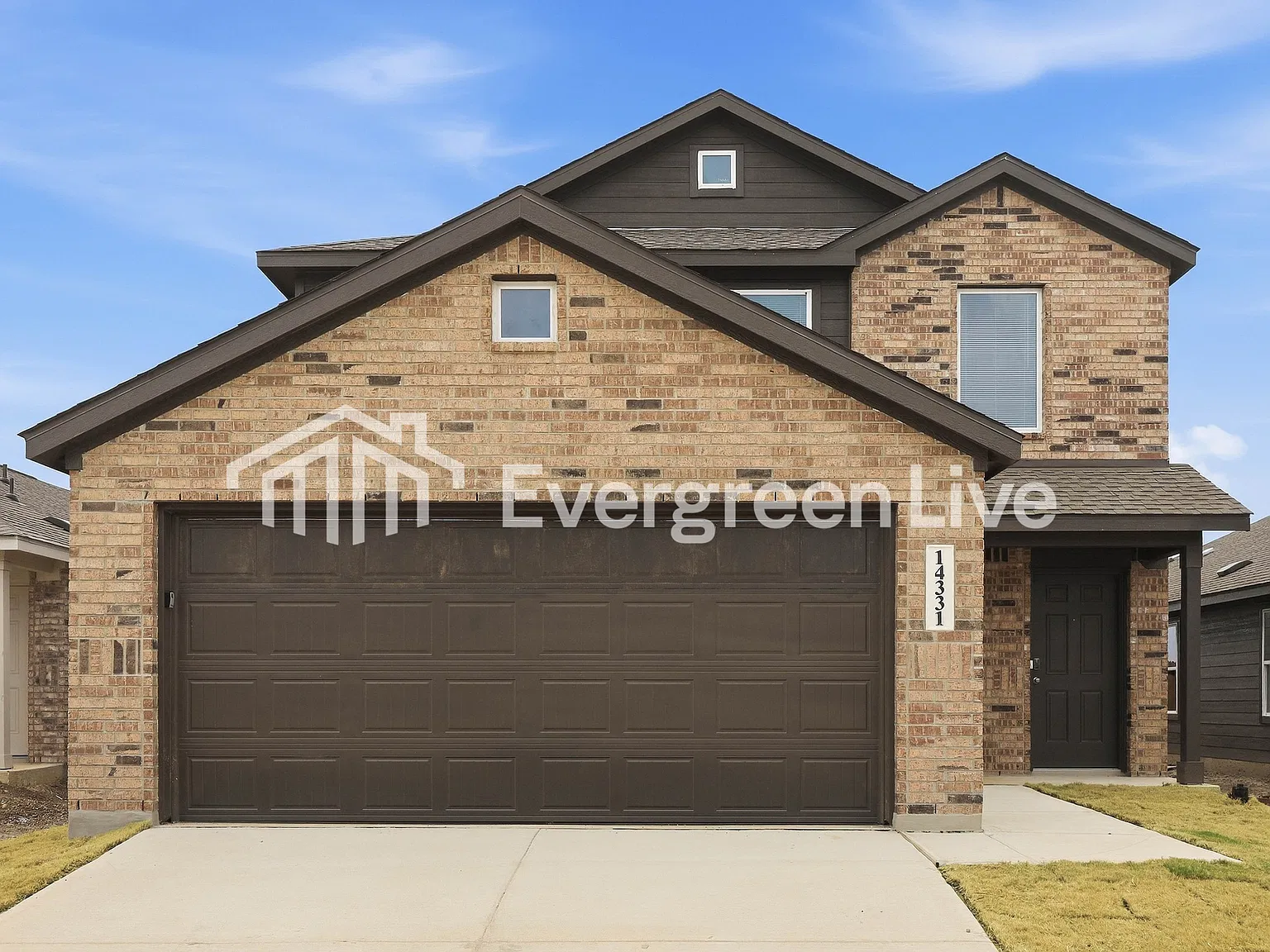 4 bed, 2.0 bath, 1867 sqft, $1,565 — Photo 1