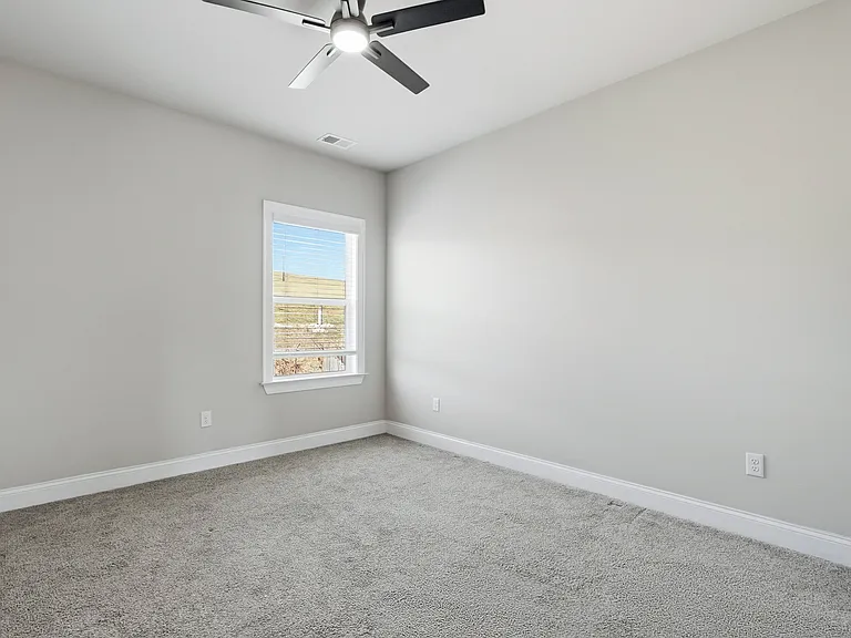 4582 Wellesley Dr — Photo 15