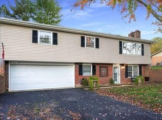 23375 Four Seasons Dr, Bristol, VA 24202