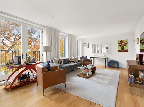 334 22nd Street image 1 of 11