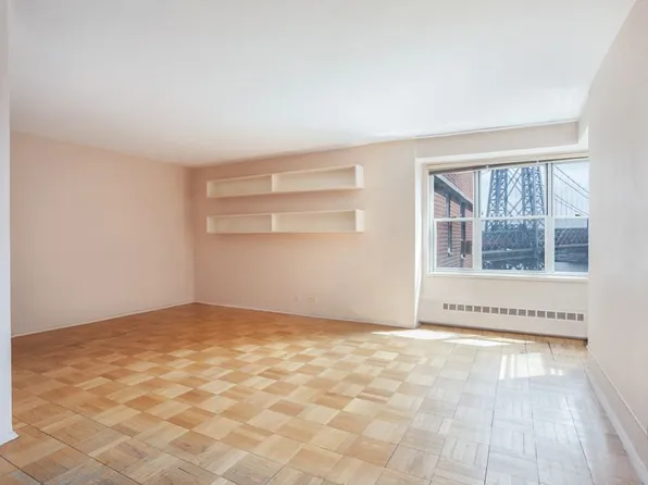 475 Fdr Drive image 1 of 6