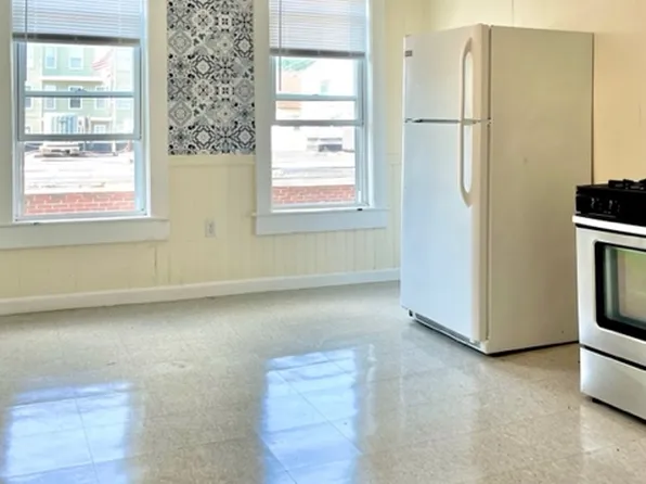 77 Gershom Ave #2, Lowell, MA 01854