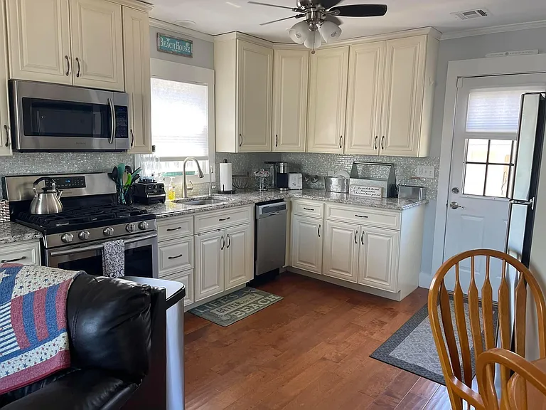 113 Surf Dr — Photo 7