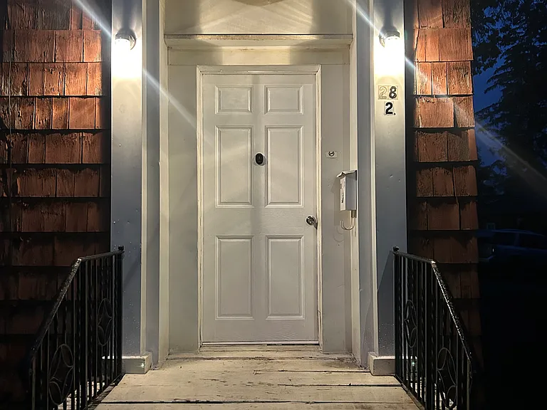 Lake St — Photo 18