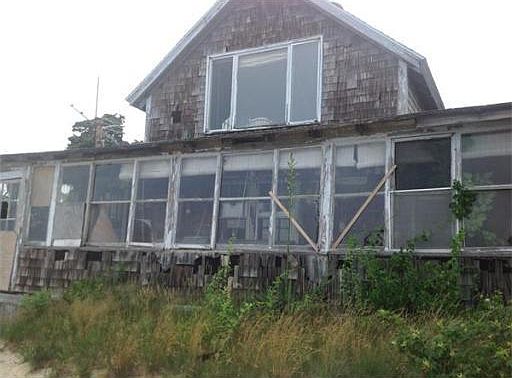 2nd image of 39 Black Pond Ln